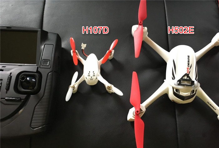 H502EとH107Dのサイズ比較