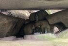 空海（弘法大師）の霊場の蝙蝠岩は冠岩間